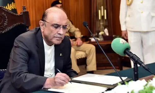 President Zardari approves Nishan-i-Imtiaz (Military) for Gen Aamer Raza President Zardari approves Nishan-i-Imtiaz (Military) for Gen Aamer Raza