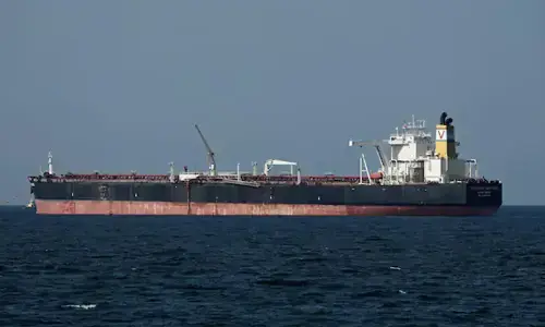 یمنی حوثیوں کی بحیرۂ احمر میں جہازوں پر فیس عائد کرنے کی تردید