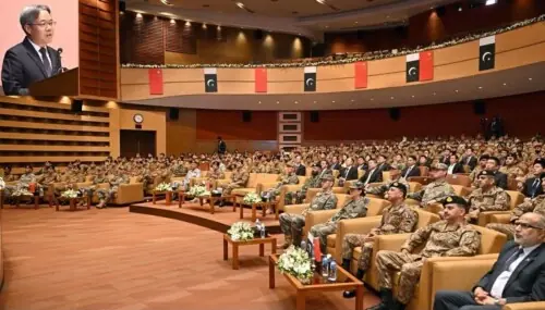 China reaffirms unwavering support for Pakistan, pledges stronger strategic partnership
