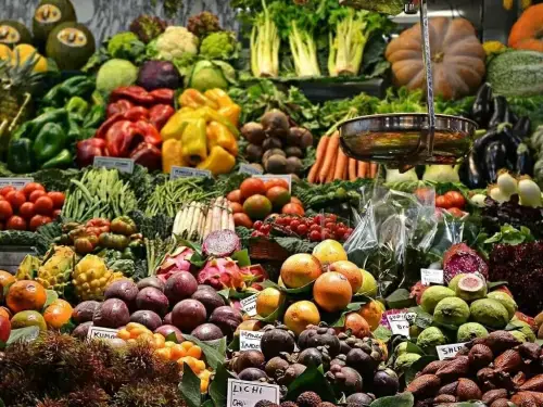 Prices of vegetables, fruits rising because of higher fuel prices, rains
