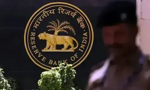 India's central bank holds rates, awaits clearer inflation signal before acting India's central bank holds rates, awaits clearer inflation signal before acting