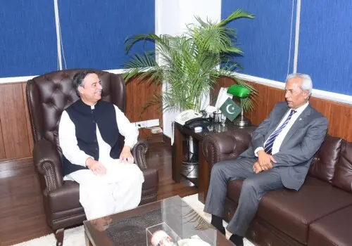 Centre and Sindh agree on coordinated action against marine pollution