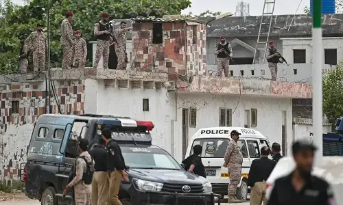 &lsquo;Weapon smuggling&rsquo;: Govt rejects Kabul&rsquo;s allegations