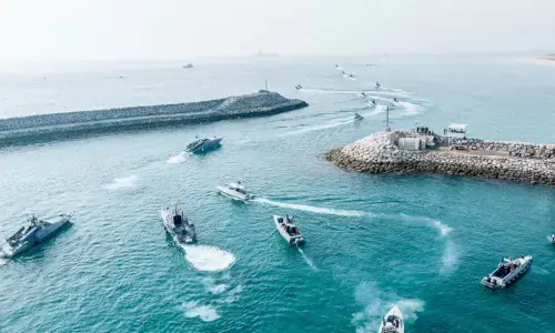 Iran links Hormuz reopening to its list of demands