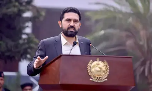 Afridi threatens to stage sit-in outside SC building