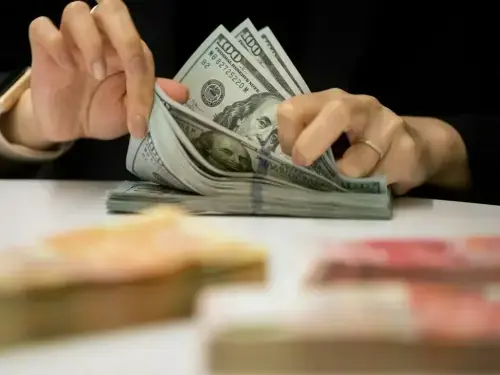 قرض لے کر تجارتی خسارہ پورا کرنے کی پالیسی
