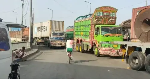 Textile sector voices its concerns over transporters&rsquo; strike