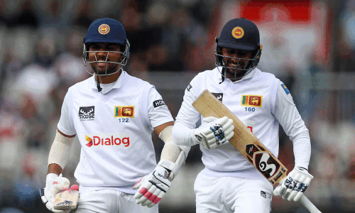 Sri Lanka 99-5 in reply to India's 462 Sri Lanka 99-5 in reply to India's 462