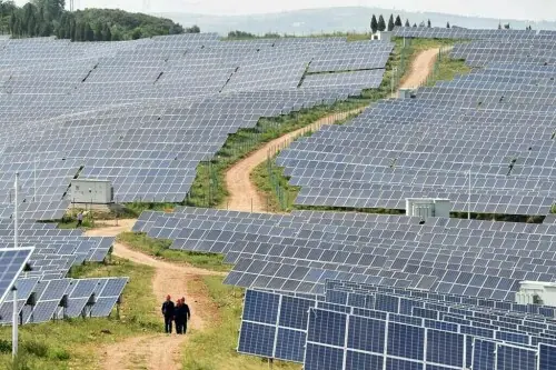 China&rsquo;s solar shift: What&rsquo;s in it for Pakistan