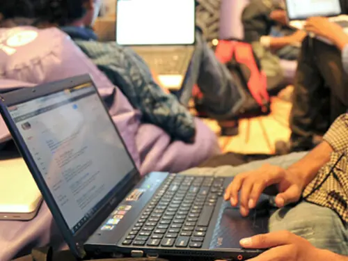 Laptops in schools: opportunity and challenge