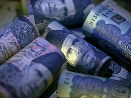 Pakistan rupee records gain against US dollar