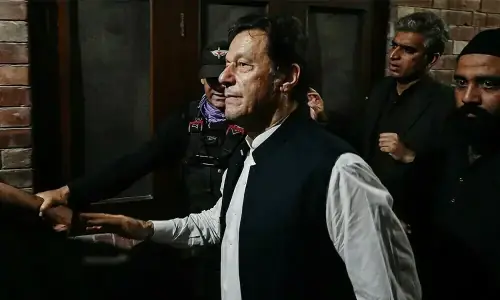 سپریم کورٹ کے حکم کے خلاف نظرثانی درخواست اعتراضات کے ساتھ واپس