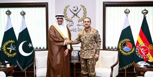 Pakistan, Kuwait reaffirm commitment to expanding defence cooperation