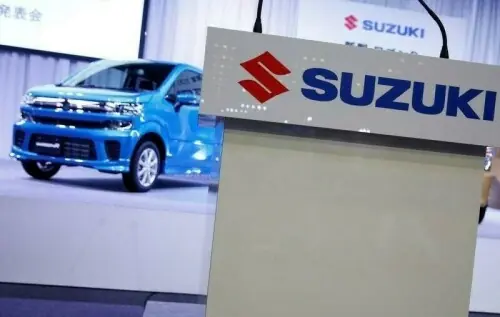 Pak Suzuki makes first export of Japanese-spec mini-vehicles to Brunei