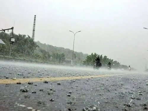 India's August rainfall 16% below average, widening monsoon deficit