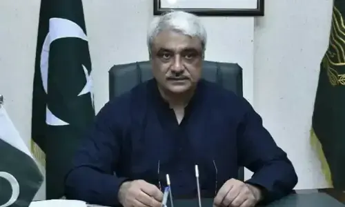 Jinnah Institute of Cardiology: Minister reviews treatment facilities