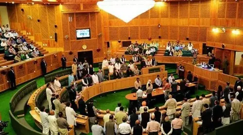 Eight-member AJK cabinet takes oath