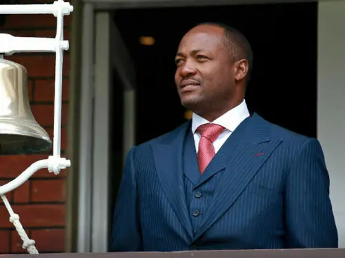 Brian Lara calls for &lsquo;proper, independent&rsquo; medical care for Imran Khan
