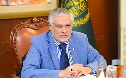 Dar, Kuwaiti FM discuss regional situation