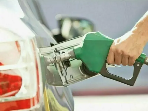 Petrol price hiked by Rs3.05, HSD&rsquo;s by Rs5.37