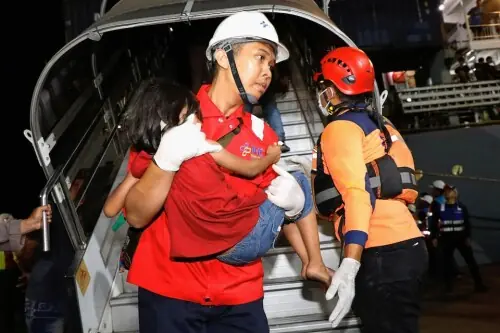 Rescuers searching for 140 people from Indonesia passenger ship, official says Rescuers searching for 140 people from Indonesia passenger ship, official says