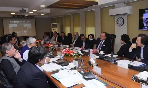 ECC approves Rs75bn for PM&rsquo;s fuel relief scheme