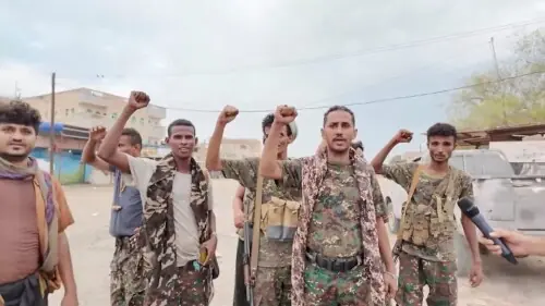 Houthis strike Saudi targets anew as talks over Strait of Hormuz stall