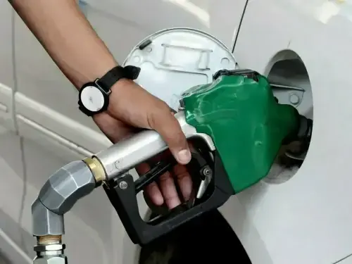 Petrol price up by Rs4.10, HSD&rsquo;s by Rs6.41