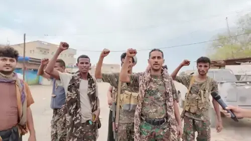 US officials met Houthis in Oman