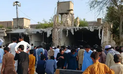 کوہاٹ پولیس ہیڈکوارٹر پر حملہ، 31 شہید، 16 پولیس اہلکار بھی شامل