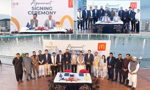 ParkView City Islamabad signs agreement with McDonald’s for new restaurant at downtown Islamabad ParkView City Islamabad signs agreement with McDonald’s for new restaurant at downtown Islamabad