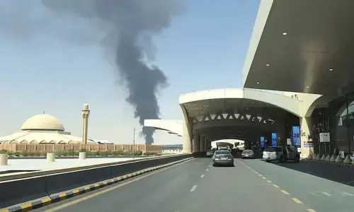 Fire erupts near Riyadh airport as Houthis claim strikes