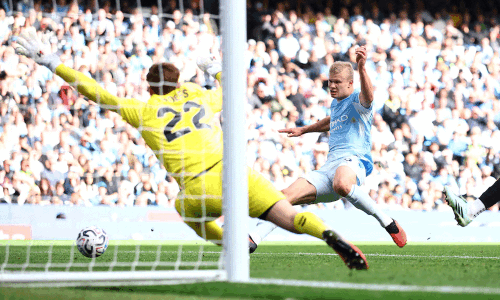 Manchester City beat Sunderland in humdinger to maintain 100% start, Man Utd scrape draw