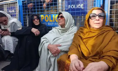 After Aleema, Imran&rsquo;s other sisters, relatives also arrested: PTI