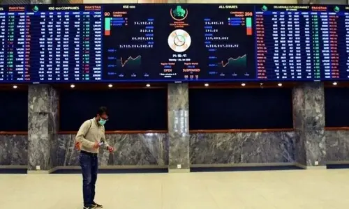 PSX: Selling returns, KSE-100 down over 1%