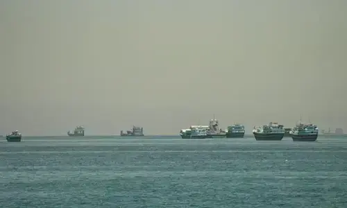 آبنائے ہرمز سے جہازوں کی آمدورفت 10 روزہ اوسط سے کم
