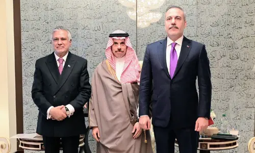 Pakistan, KSA, Turkiye review institutionalisation of Makkah defence pact