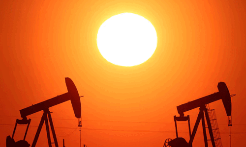 Oil gains 2% as US-Iran peace talks in stalemate