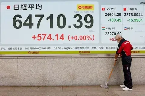 Stocks wobble as bonds slump to monthly loss