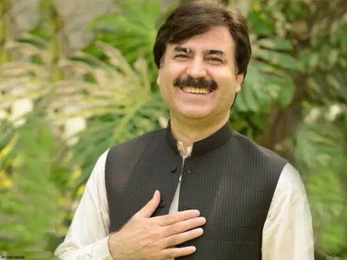 Yousafzai urges PTI leadership to postpone Oct 4 march