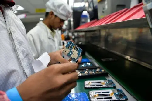 Pakistan assembles 18.66m mobile handsets in 8 months of 2026