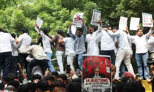 Protests intensify in India over demands for election chief to quit
