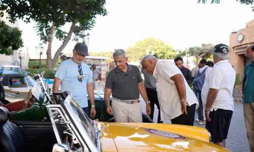 "Miles of Hope" unites classic car enthusiasts and healthcare leaders in landmark brain tumor awareness drive in Karachi "Miles of Hope" unites classic car enthusiasts and healthcare leaders in landmark brain tumor awareness drive in Karachi