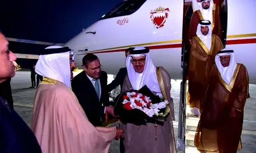 Bahrain FM arrives Bahrain FM arrives