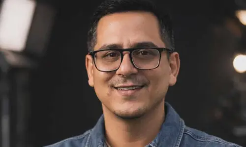 IIOJK filmmaker Arfat Sheikh released from US ICE detention, campaign says