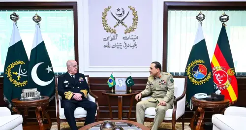 پاکستان اور برازیل کے عسکری سربراہان کا دفاعی تعاون مضبوط بنانے پر تبادلہ خیال