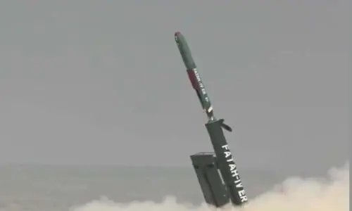 Army conducts test launch of Fatah-2 ER ballistic missile