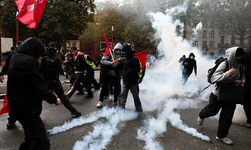 Tear gas, clashes hit French cities in cost-of-living protests