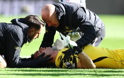 Chelsea's Martinez undergoes surgery after collision at Everton