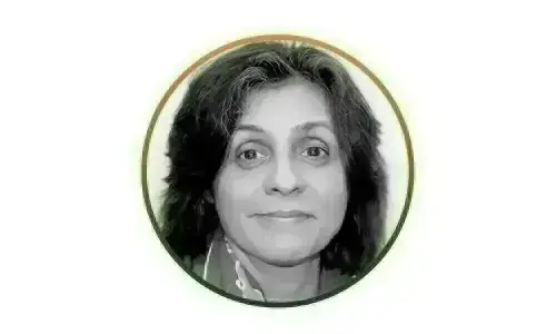 پاکستان: قرضوں کے بوجھ تلے دبا ملک